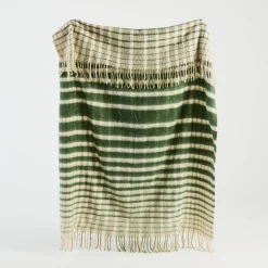 Arlo Reversible Extra Large Throw
