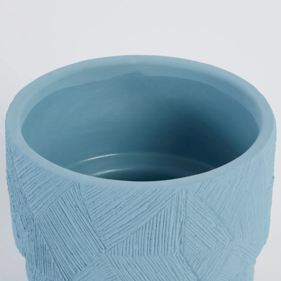Clara Curve Planter