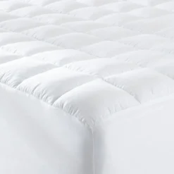 Classic Collection 750gsm Mattress Topper