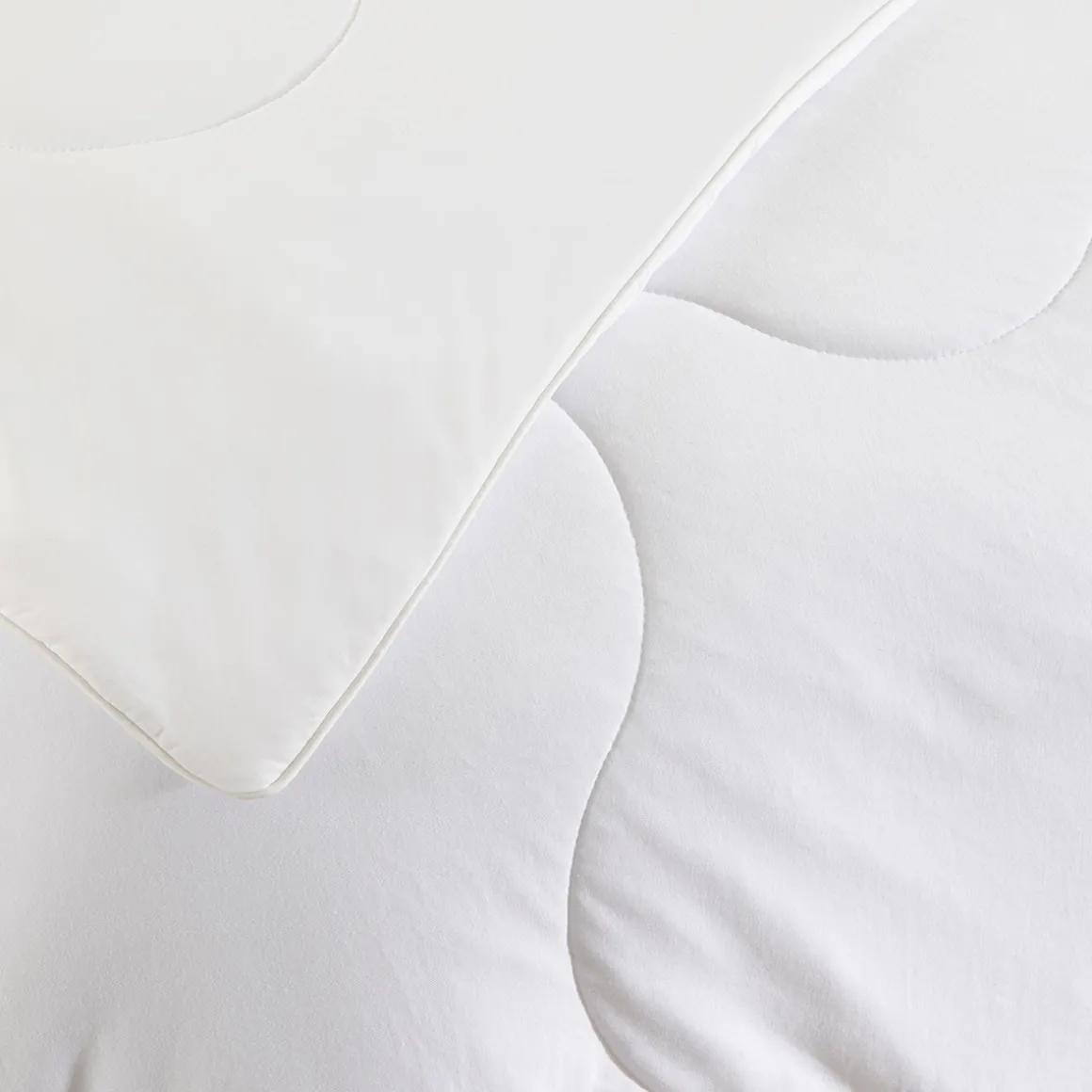 Comfort Science Cool Touch 100gsm Microfibre Quilt
