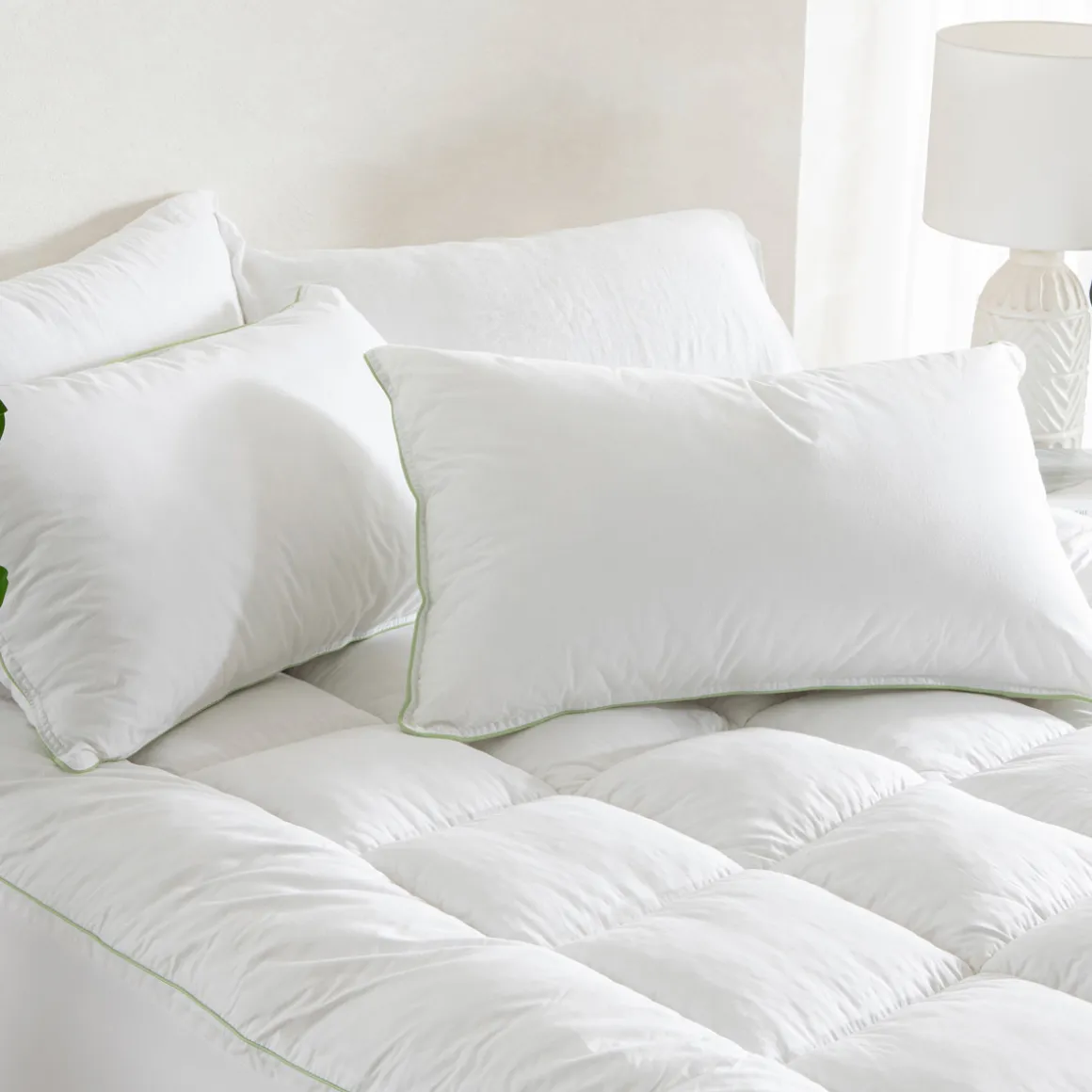 Hypoallergenic Microfibre Firm Pillow