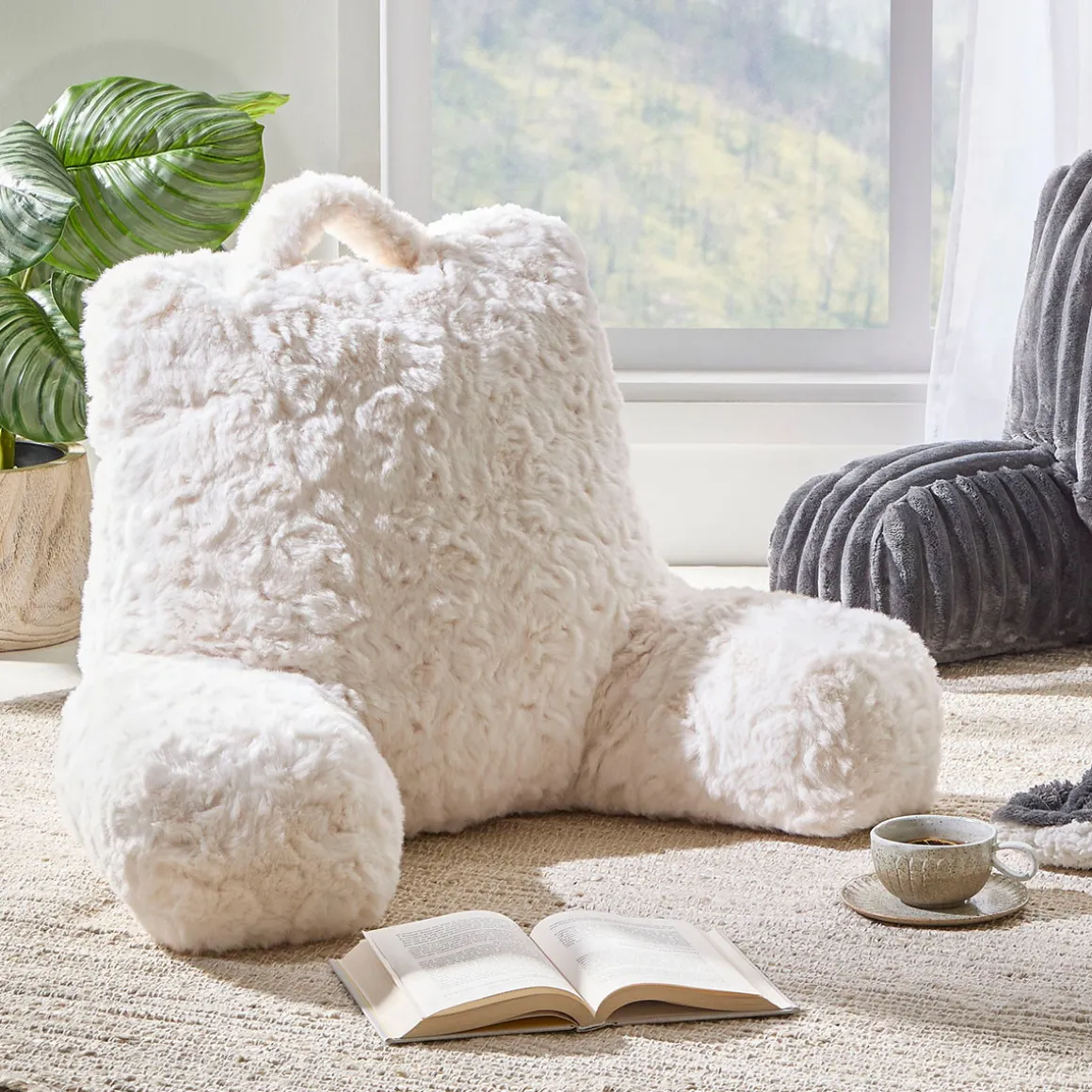 Montana Faux Fur Bed Rest Reading Pillow