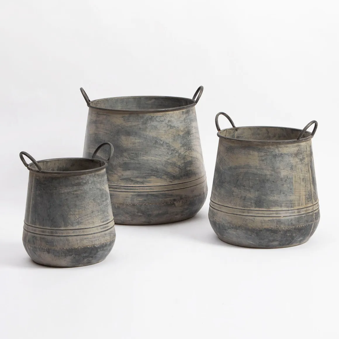 Otto Metal Decorative Pot