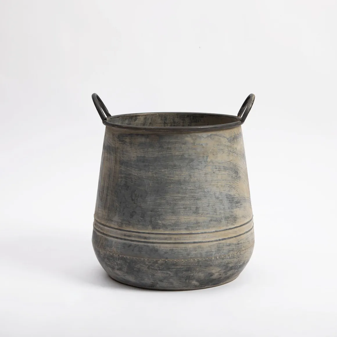 Otto Metal Decorative Pot