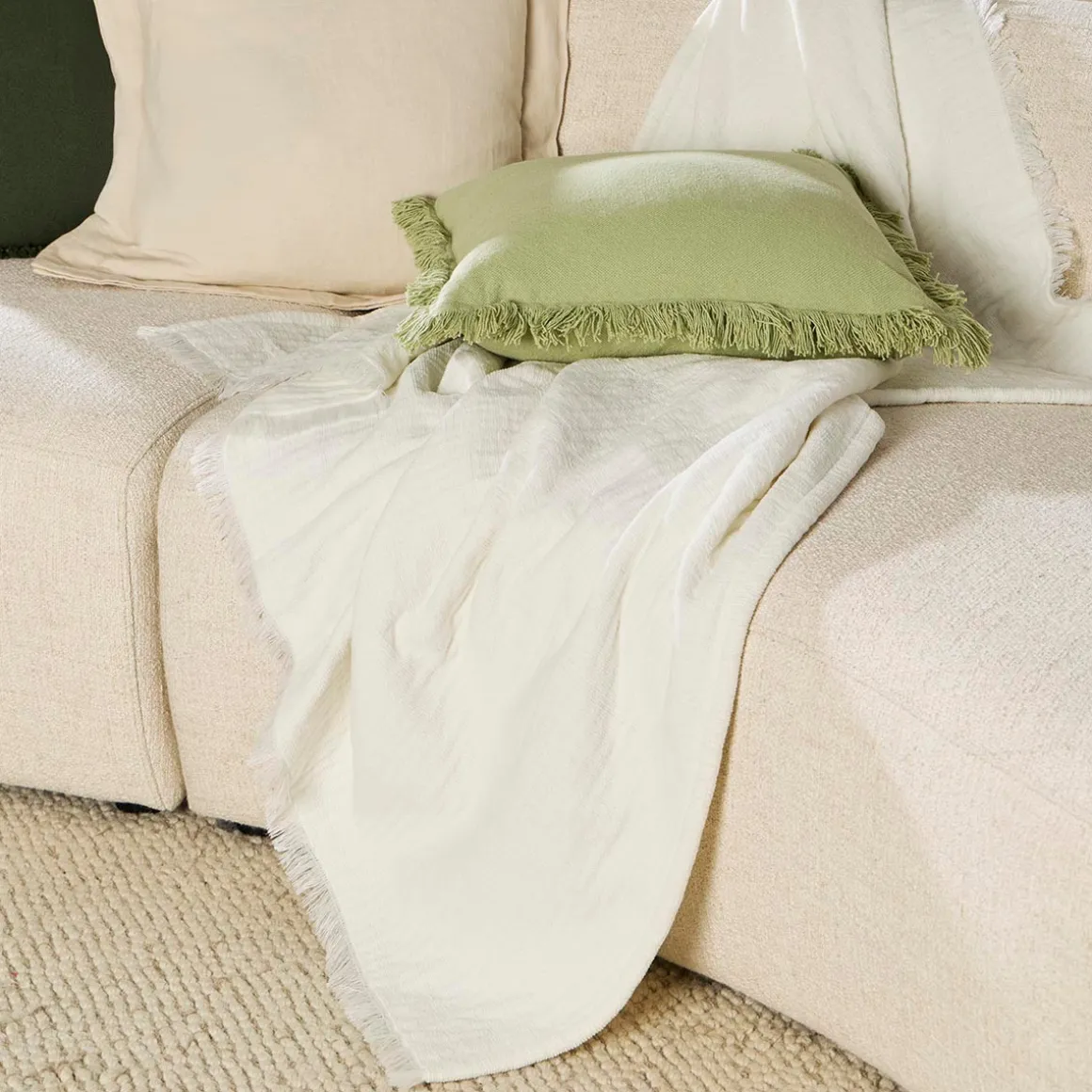 Raya Chenille Gauze Reversible Throw