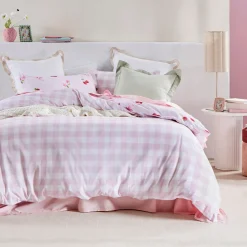 Strawberry Fields Reversible Quilt Cover Set