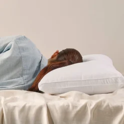 Ultra Loft Medium Gusseted Microfibre Pillow