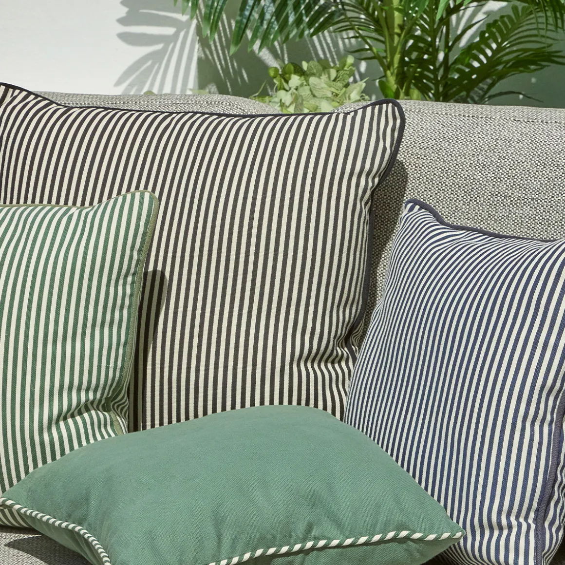 Zona Outdoor Large Stripe Square Cushion